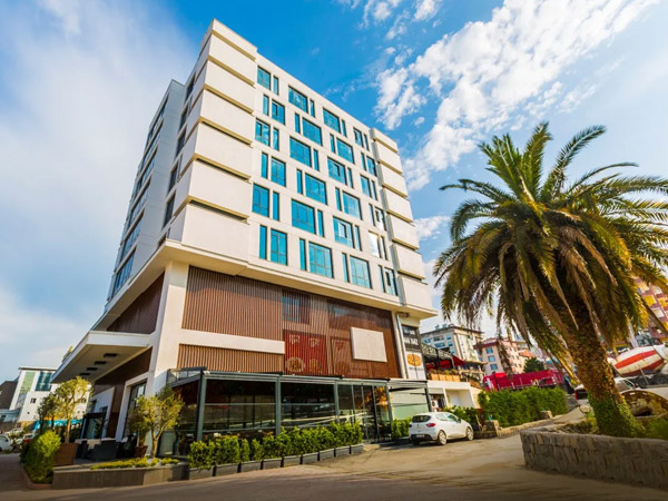 تور ترابزون، باتومی و اووزنگل